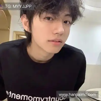 裴允盼